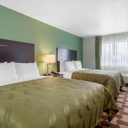 Quality Inn Russell Bagian luar foto