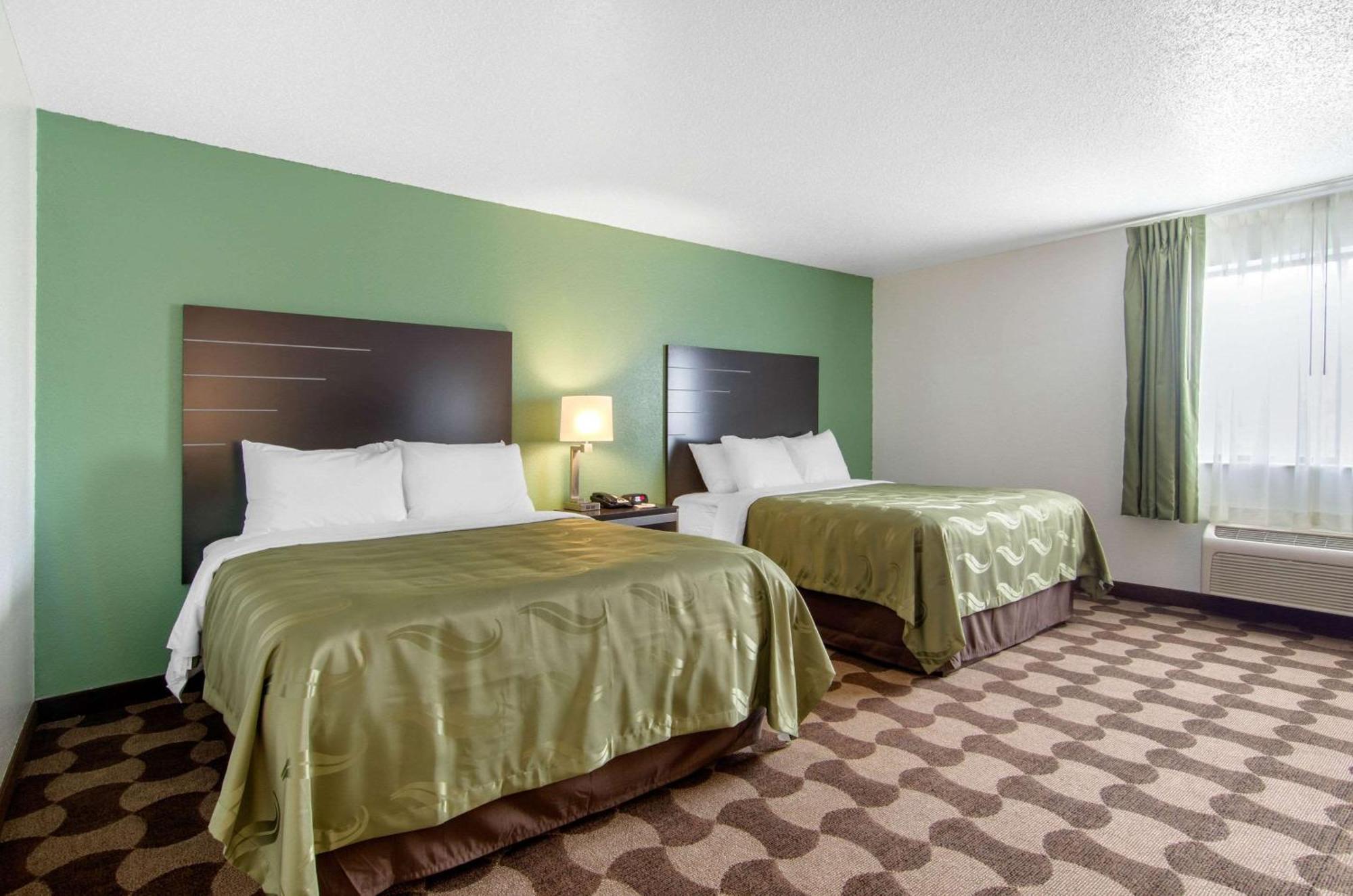 Quality Inn Russell Bagian luar foto
