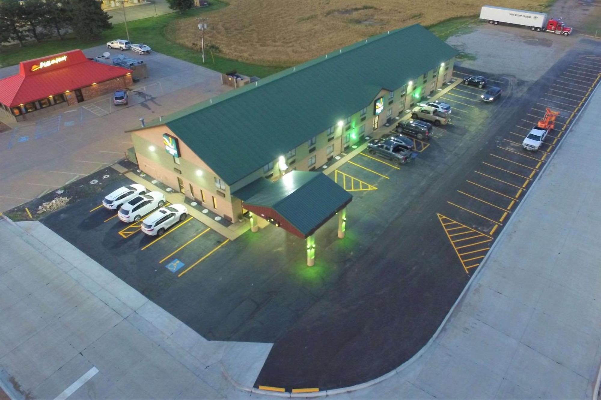 Quality Inn Russell Bagian luar foto