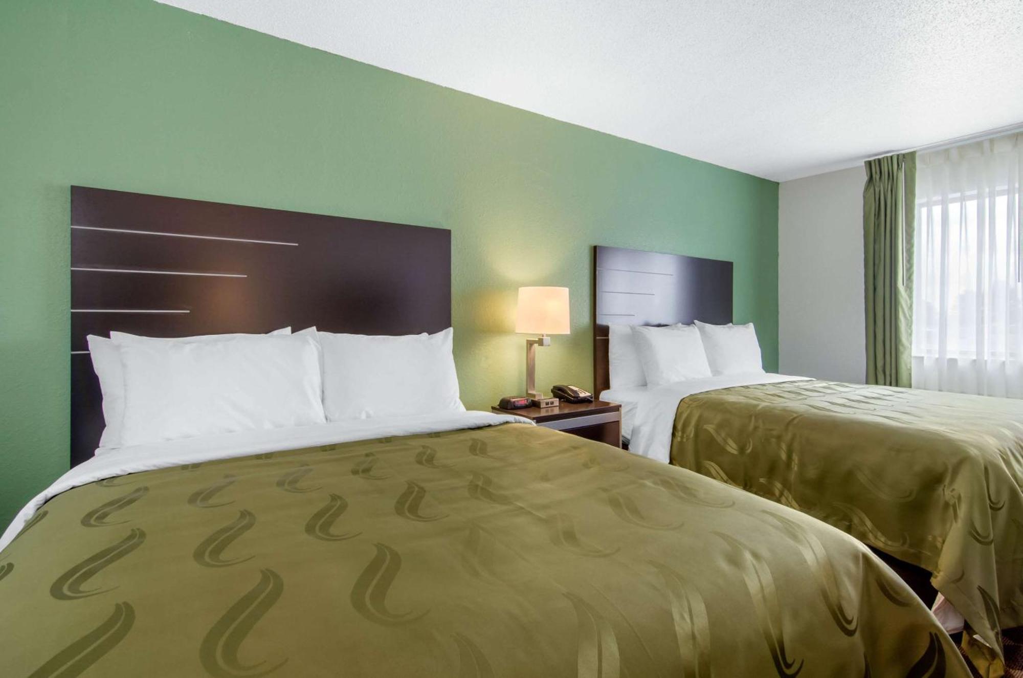 Quality Inn Russell Bagian luar foto